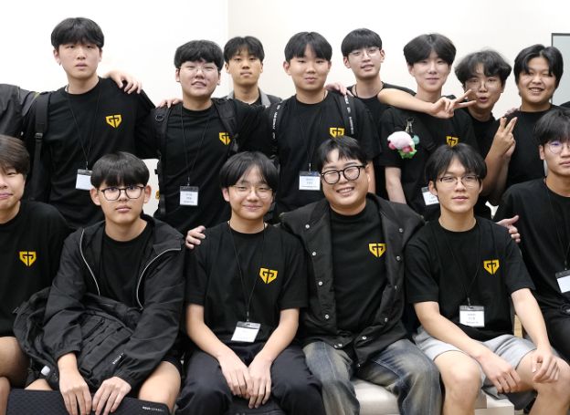 젠지글로벌아카데미, 국내 이스포츠 교육 기관 최초로 글로벌 트라이아웃 12일(월) 개최 젠지글로벌아카데미, 국내 이스포츠 교육 기관 최초로... 