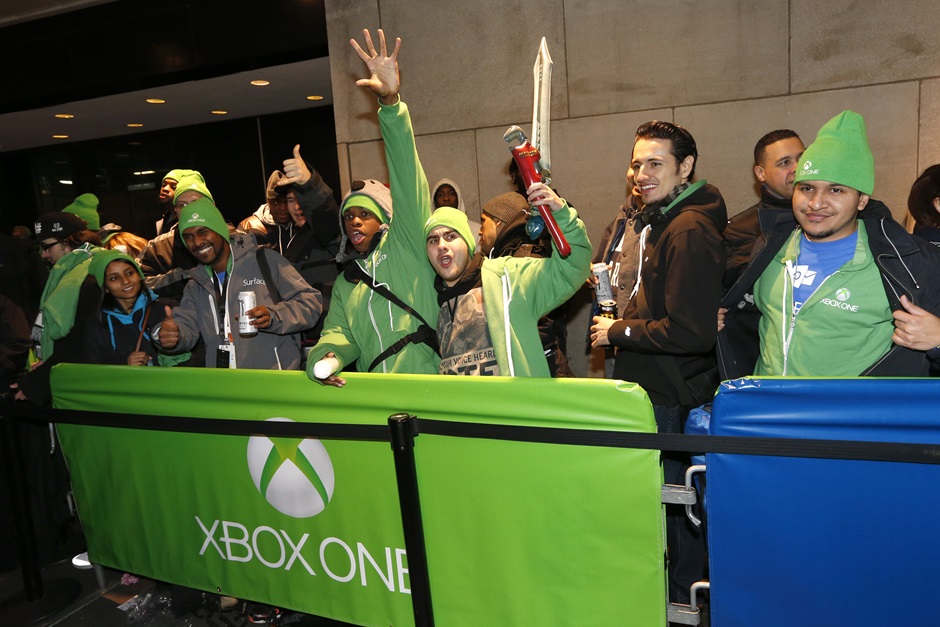 data/news14/12m/12/xboxone/Xbox_Times_Square_3.JPG