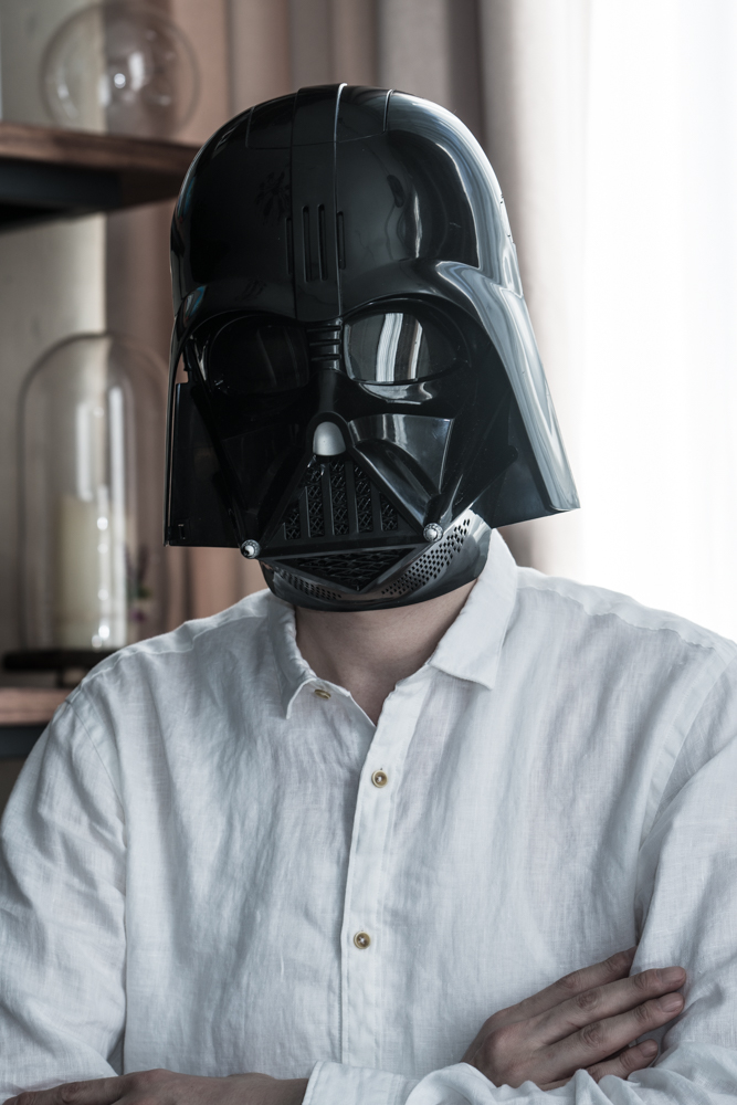 data/news18/10m/20/multi/vader.jpg