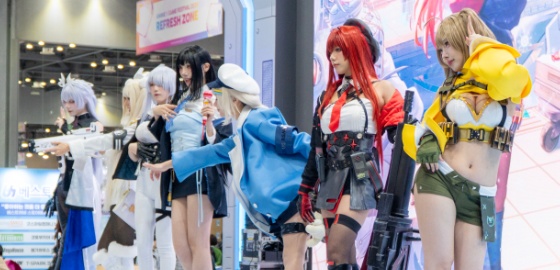 big image 니케, 팬들과 소통으로 ‘행복 동력 열차’